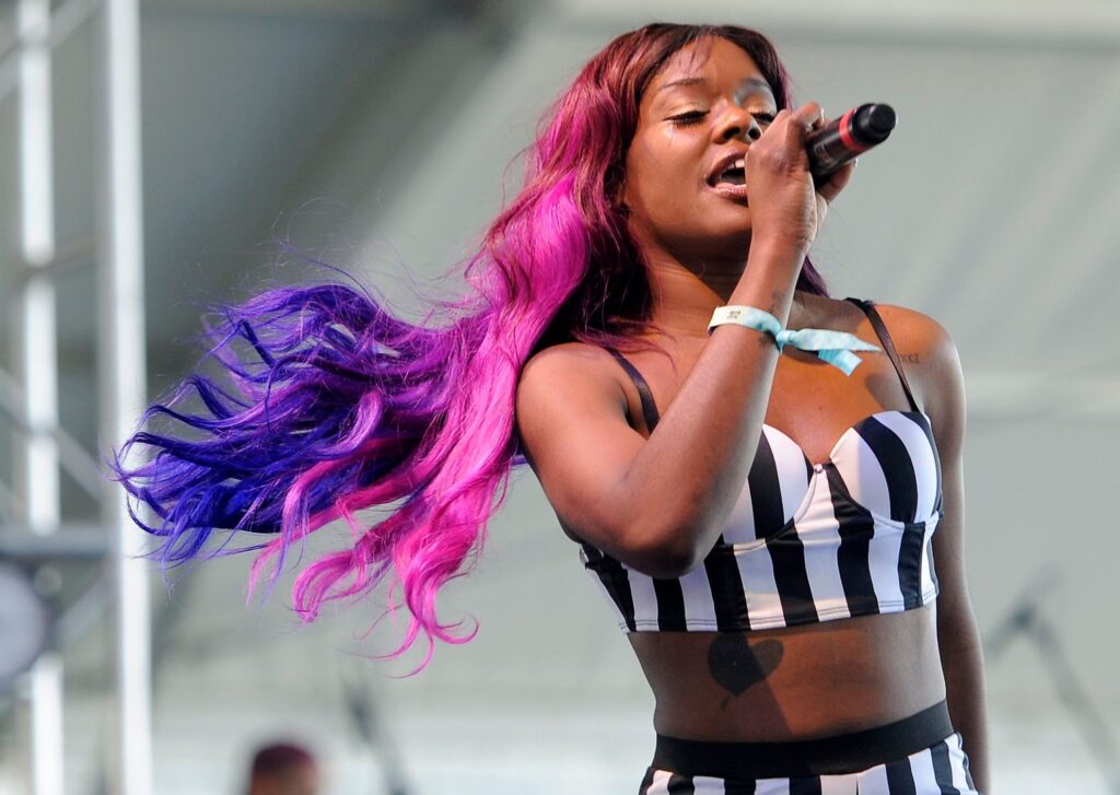 Azealia Banks shares official video for 'Anna Wintour'