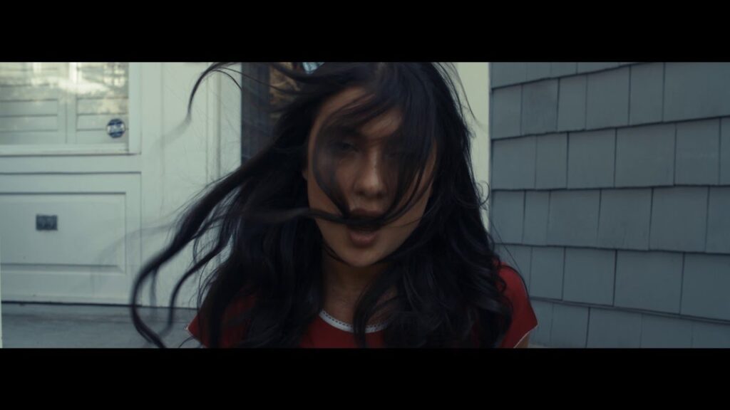 MUSIC MONDAY | Leah Kate’s New Single “I See You” Sizzles