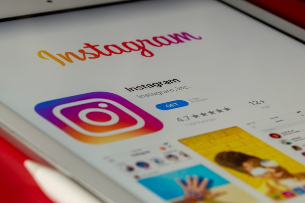 Instagram Co-Founders Resign