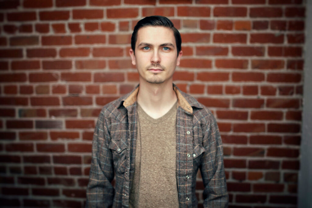 DEWR Premieres Music Video for 'Front Line'