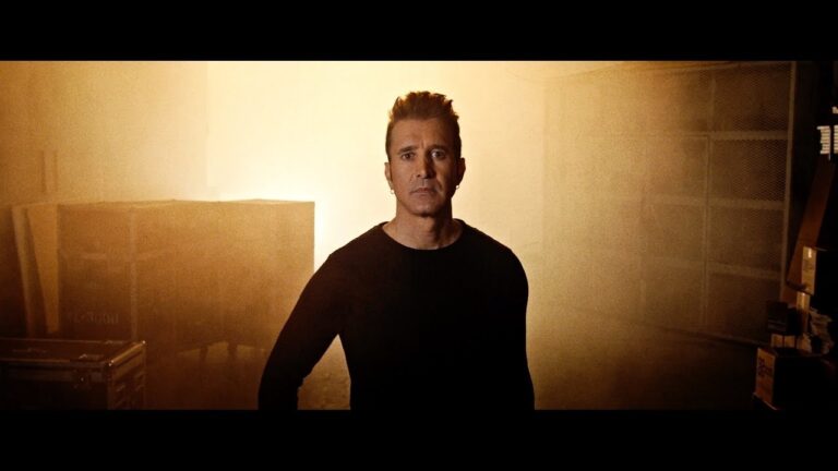 Creed Frontman Scott Stapp’s New Album Is Cheesy and Devoid of Meaning