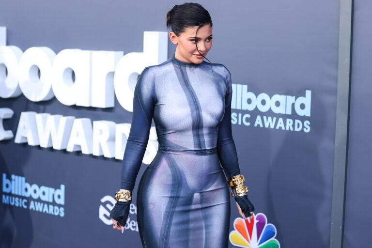 Why Kylie Jenner Is Allowed to Trademark “Rise and Shine”