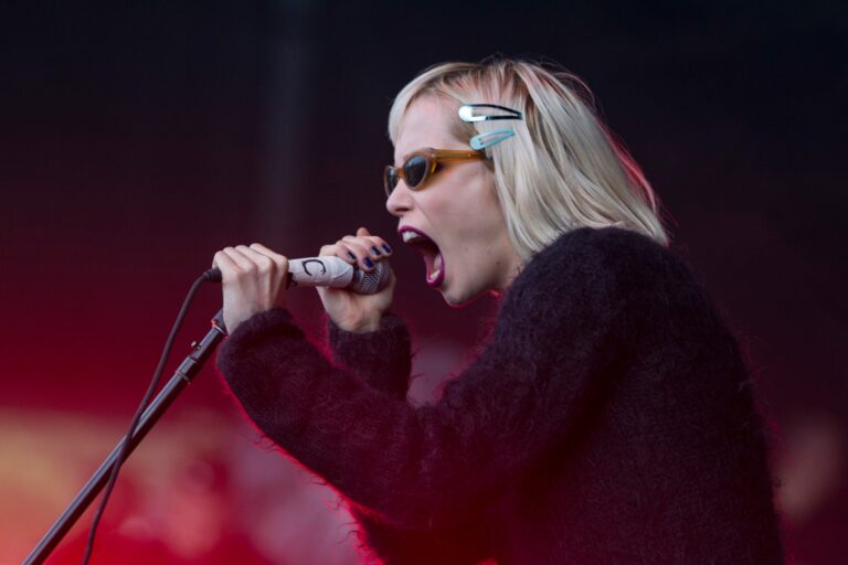 Alice Glass Is Still Fighting: “I Do Not Condone Crystal Castles and Neither Should You”