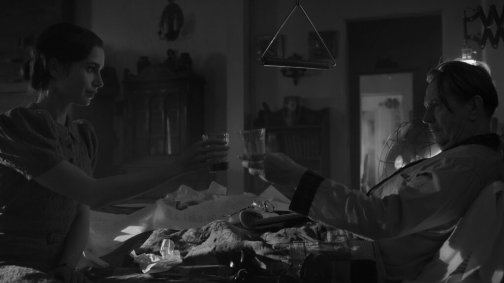 The Beautiful, Subliminal Drama of David Fincher’s “Mank”