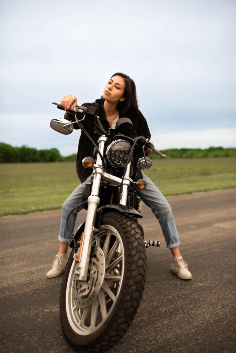 INTERVIEW: Brooke Alexx and the Euphoric Nostalgia of “Summer in the Hamptons”