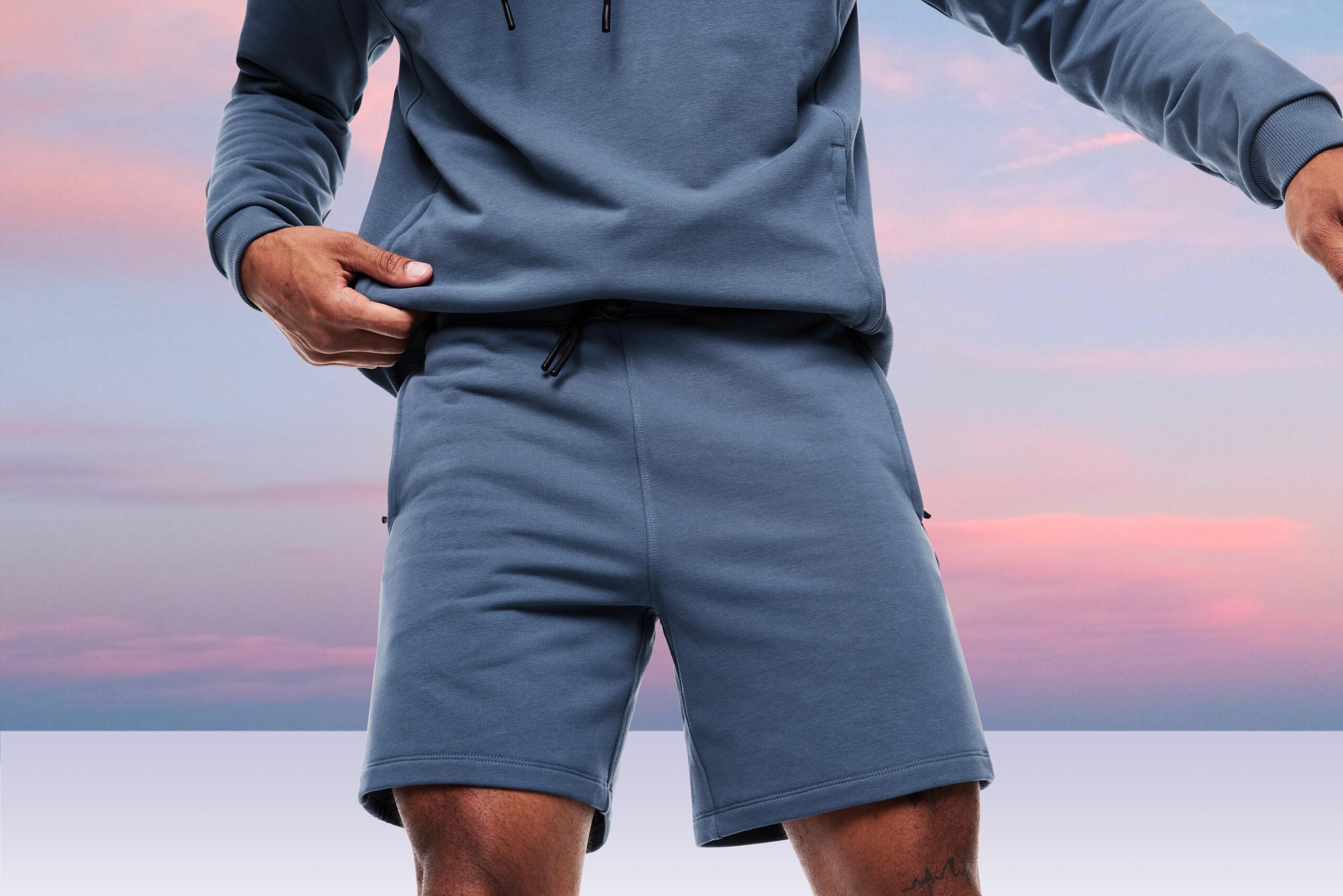 Fabletics Or Under Armour – Which Is The Best Gym Swag?