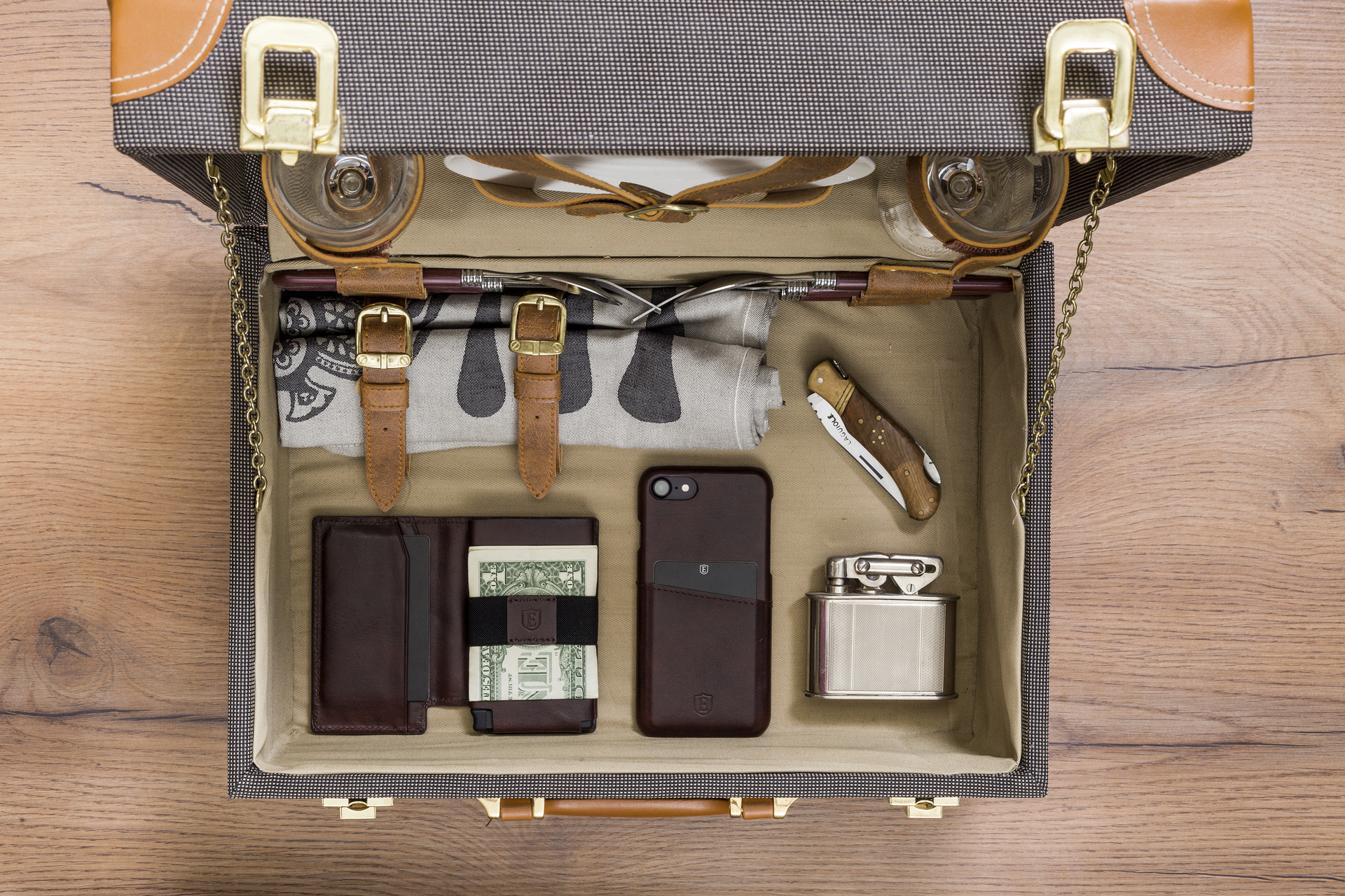 Top 3 Ekster Must-Haves To Know About Before You Buy Another Gift