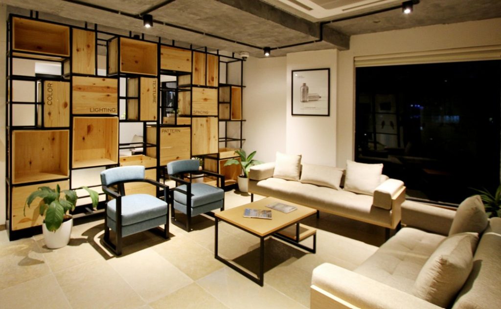 Inside Celebs’ Smart Homes – 6 Must-Have Gadgets