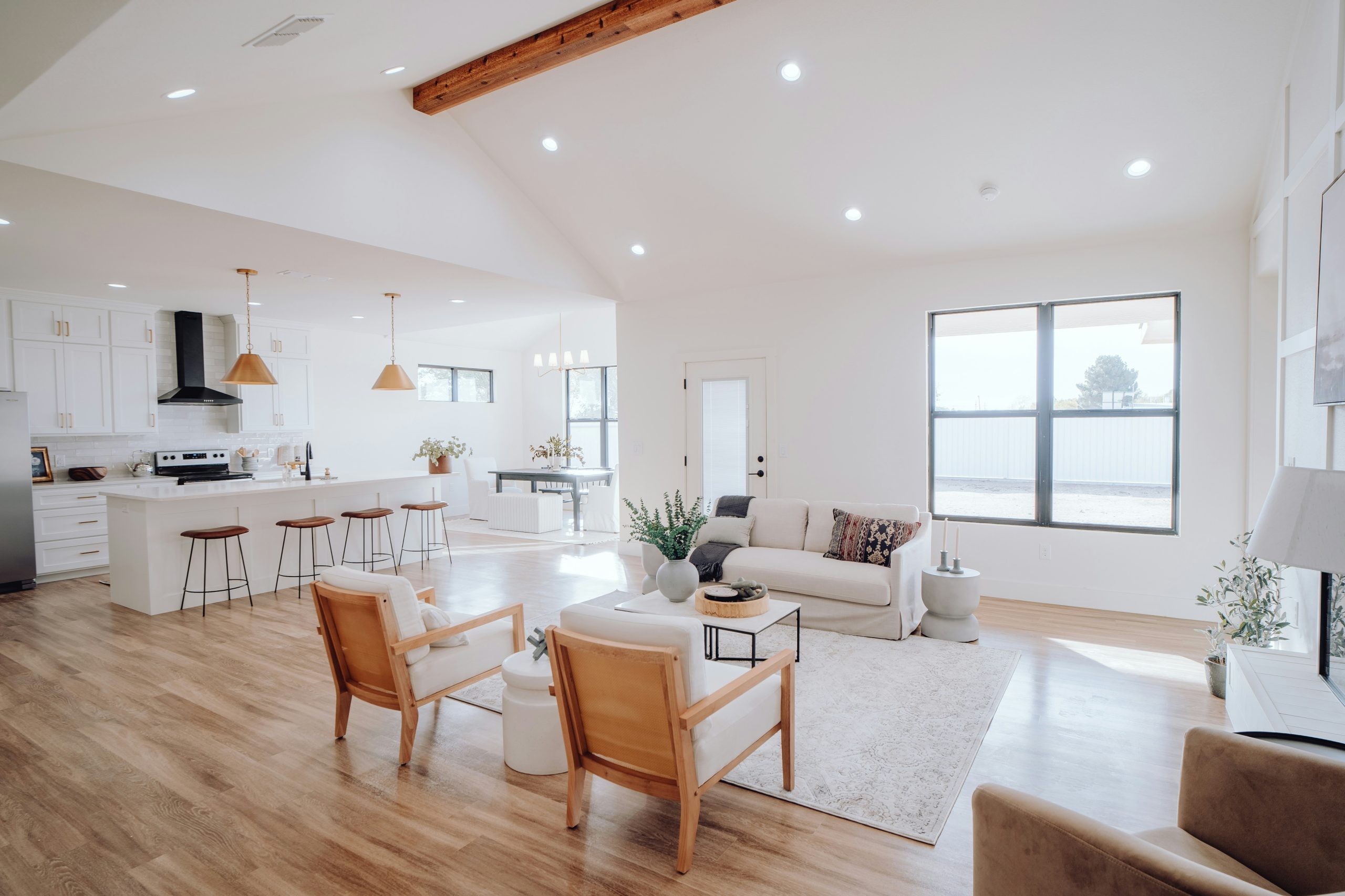 A Comprehensive Guide to Maintaining Clean Floors in Modern Homes