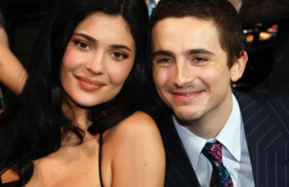 Timothée Tells Kylie, “I Love You” at the 2026 Critics Choice Awards