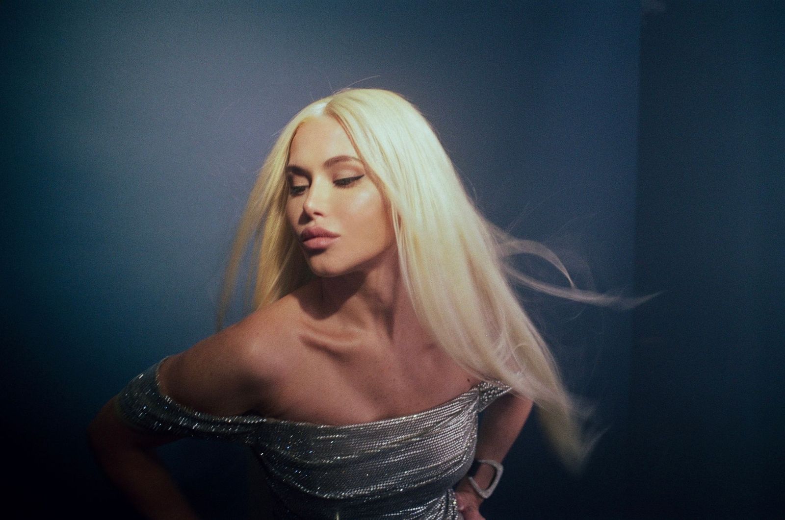 Exclusive Interview: Lana Carlson on “Perfect Breakup Line” & the Making of REDEMPTION