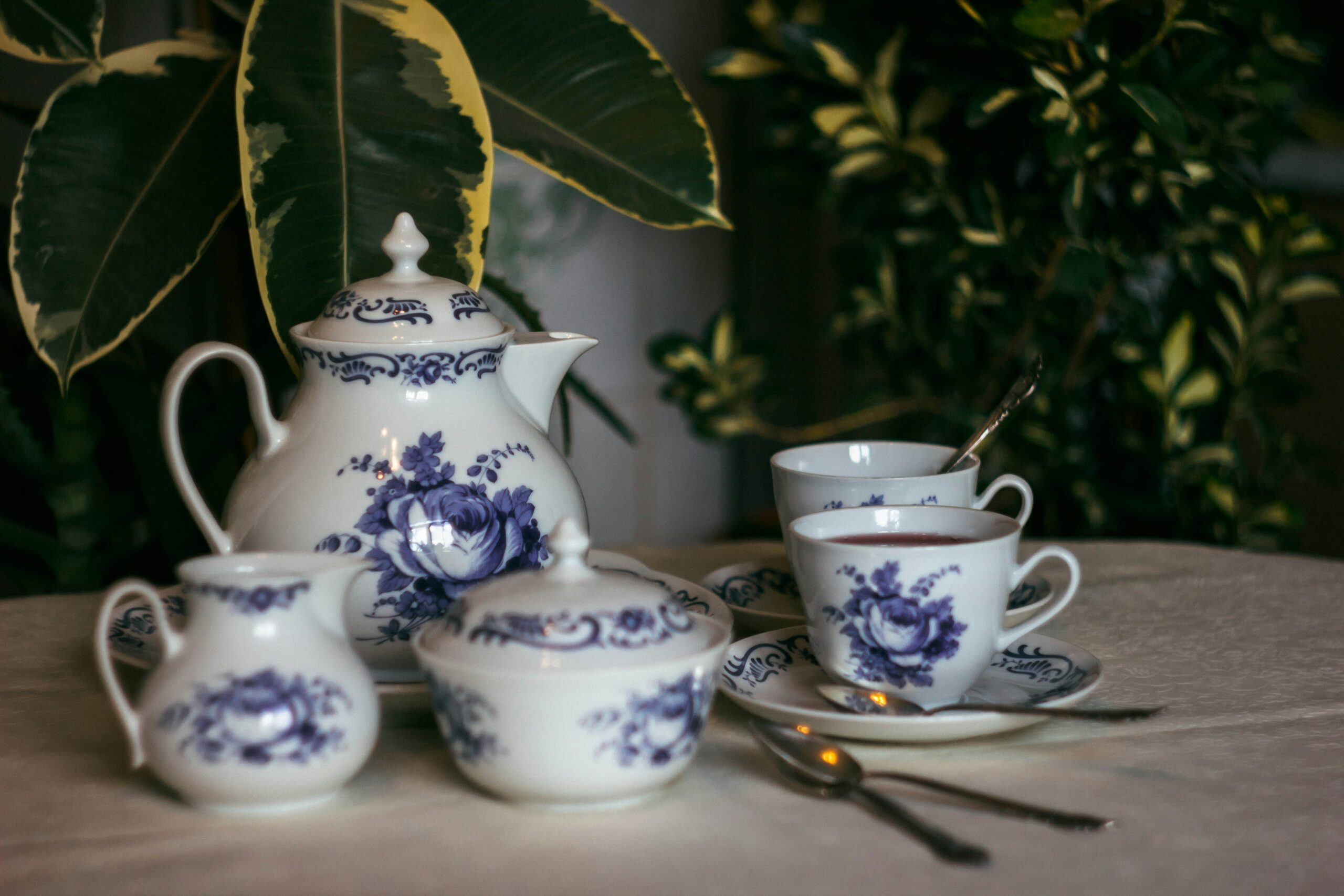 Chinese Tea Set Ceremonies: An Expert's Guide to Etiquette and Techniques