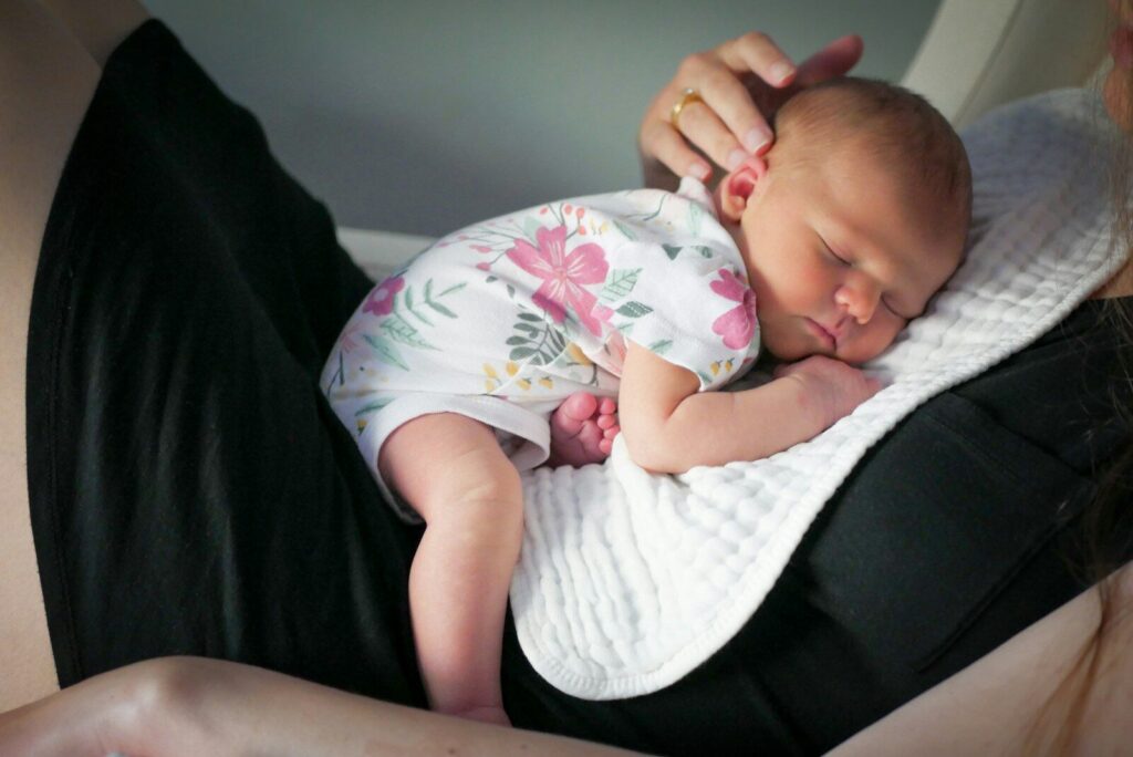 How Much Do Newborns Sleep? Understanding Early Sleep Patterns and Expectations