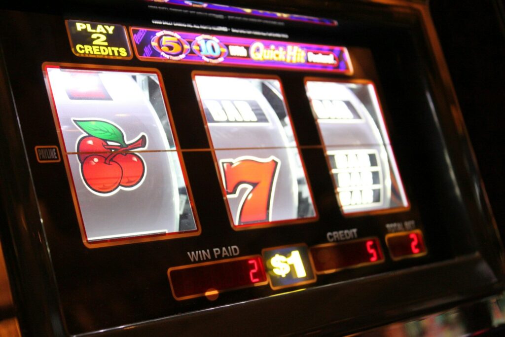 Slot mechanics: RTP, volatility, hit frequency. How this affects gameplay