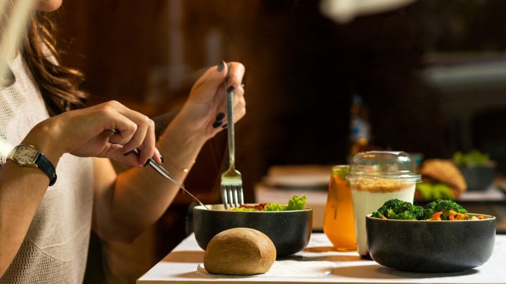  ​How Ready-to-Eat Meal Services Support Busy Weekly Schedules