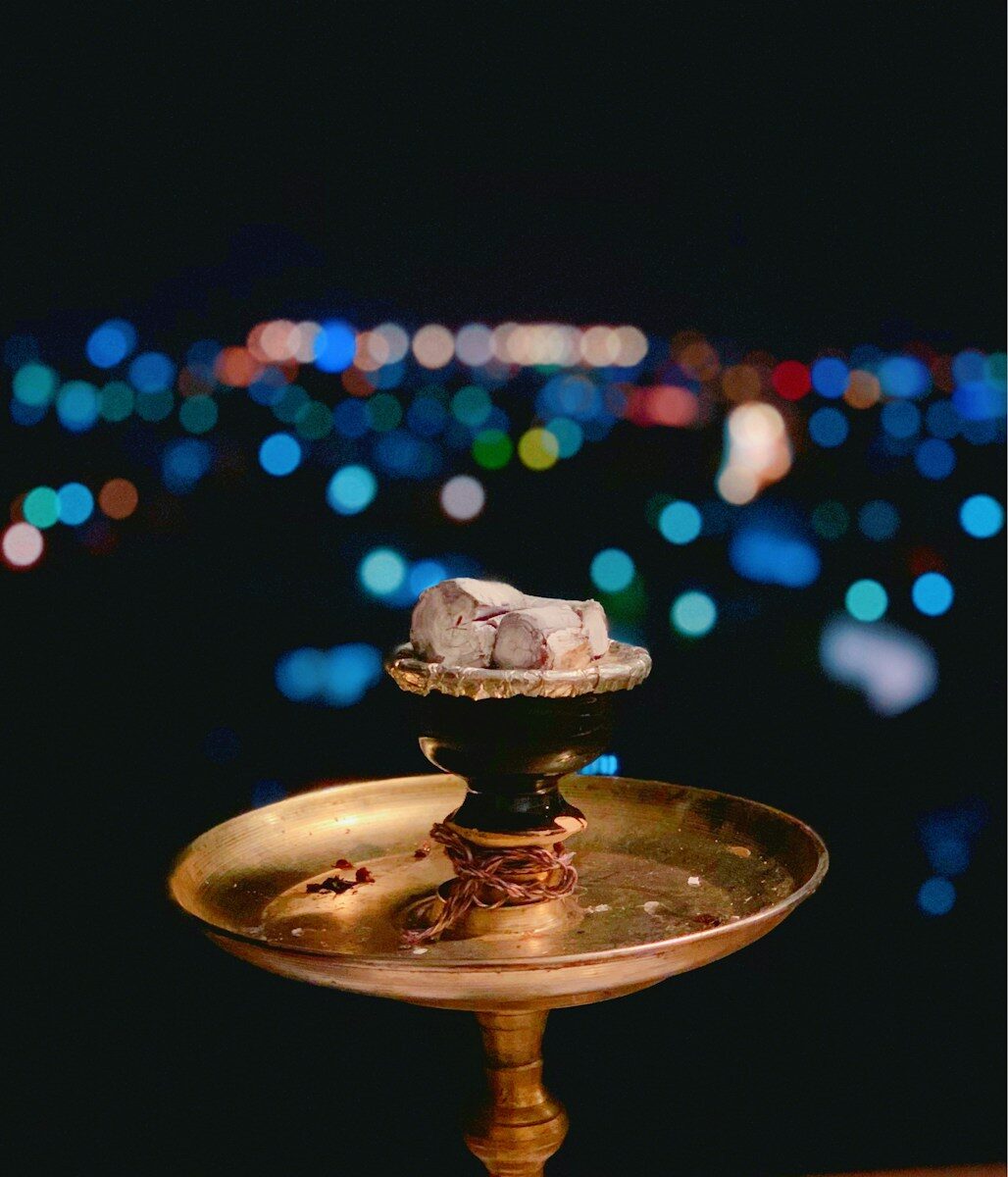 How to Host the Perfect Hookah Night (And Actually Impress Your Guests)