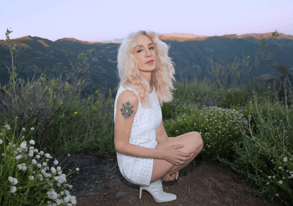 “We Could Be Stardust”  Finds JES Looking Beyond The Horizon