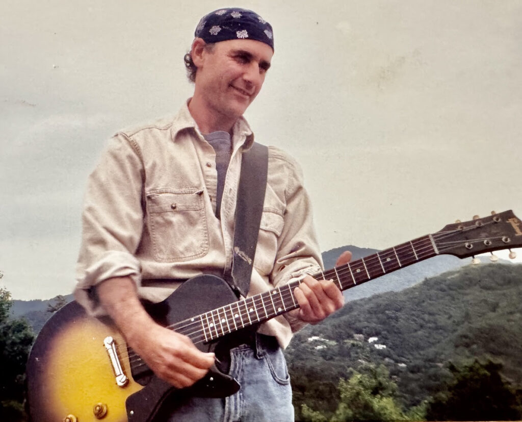 Gary Marks Shares Anti-War Single “Nobody’s Following”
